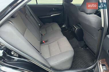Седан Toyota Camry 2015 в 