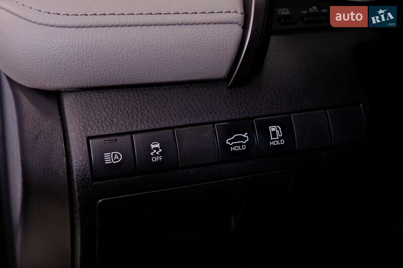 Седан Toyota Camry 2019 в Одессе фото 21 Седан Toyota Camry 2019 в Одессе