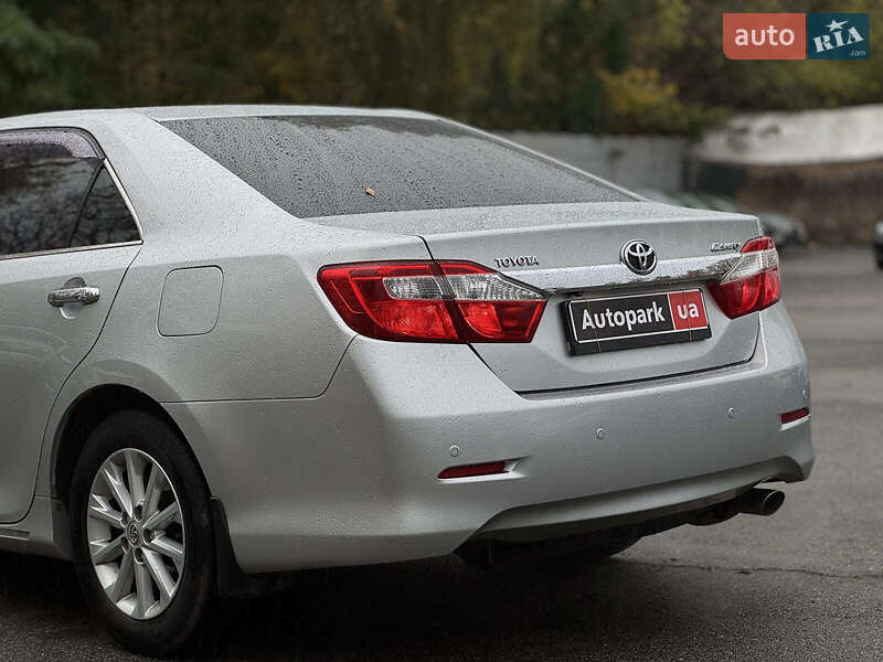 Седан Toyota Camry 2012 в Киеве фото 9 Седан Toyota Camry 2012 в Киеве