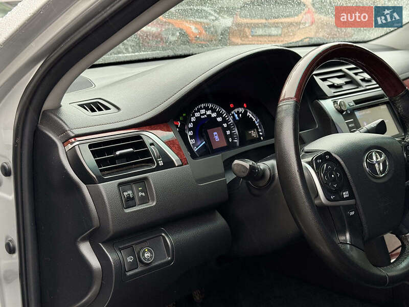 Седан Toyota Camry 2012 в Киеве фото 22 Седан Toyota Camry 2012 в Киеве
