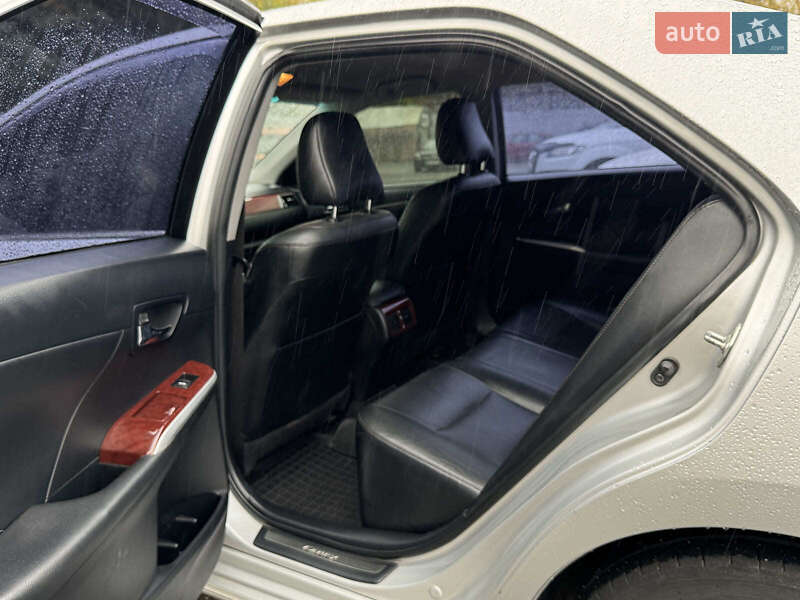 Седан Toyota Camry 2012 в Киеве фото 35 Седан Toyota Camry 2012 в Киеве