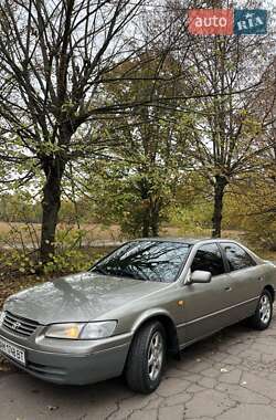 Седан Toyota Camry 1998 в Бердичеві