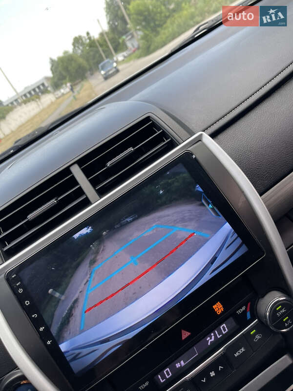 Седан Toyota Camry 2015 в Харькове