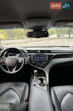 Седан Toyota Camry 2017 в 