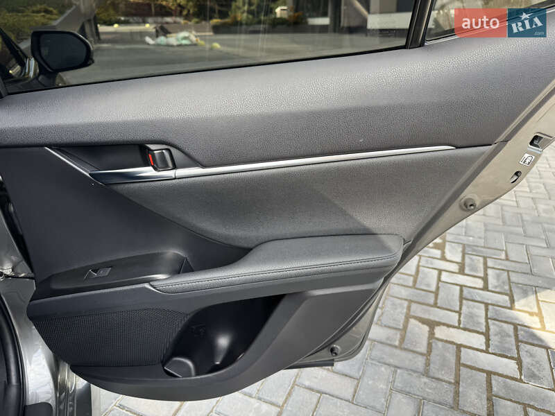 Седан Toyota Camry 2021 в Одесі