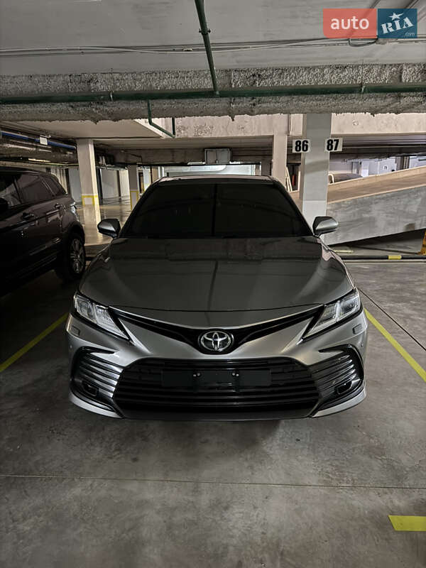 Седан Toyota Camry 2021 в Одесі