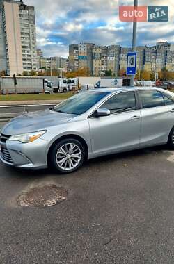 Седан Toyota Camry 2015 в 