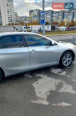 Седан Toyota Camry 2015 в 