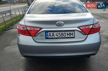Седан Toyota Camry 2015 в 