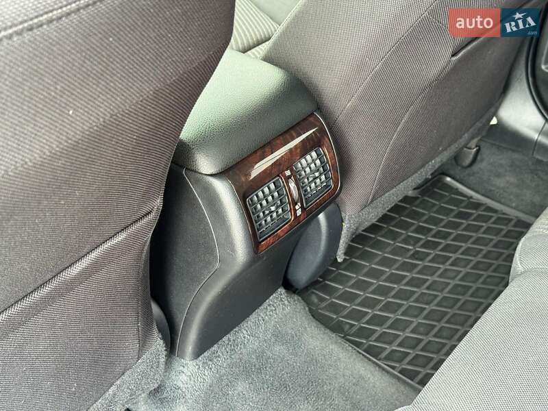 Седан Toyota Camry 2014 в Дніпрі фото 13 Седан Toyota Camry 2014 в Дніпрі