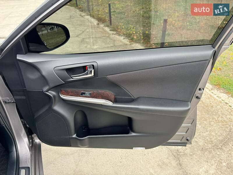 Седан Toyota Camry 2014 в Дніпрі фото 18 Седан Toyota Camry 2014 в Дніпрі