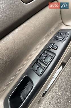 Седан Toyota Camry 2005 в  фото 13 Седан Toyota Camry 2005 в