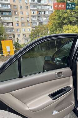 Седан Toyota Camry 2005 в  фото 18 Седан Toyota Camry 2005 в