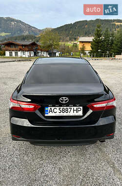 Седан Toyota Camry 2018 в  фото 21 Седан Toyota Camry 2018 в