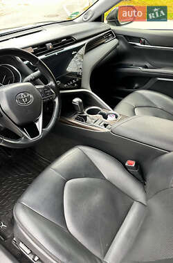 Седан Toyota Camry 2018 в  фото 40 Седан Toyota Camry 2018 в