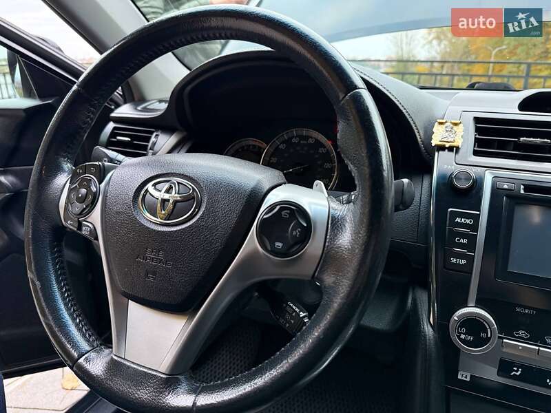 Седан Toyota Camry 2014 в Тернополі фото 18 Седан Toyota Camry 2014 в Тернополі
