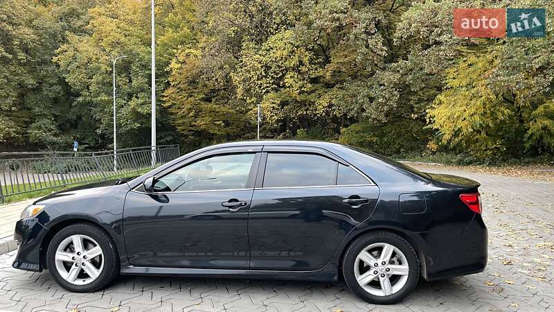 Седан Toyota Camry 2014 в Тернополі фото 10 Седан Toyota Camry 2014 в Тернополі