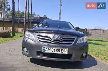 Седан Toyota Camry 2010 в 