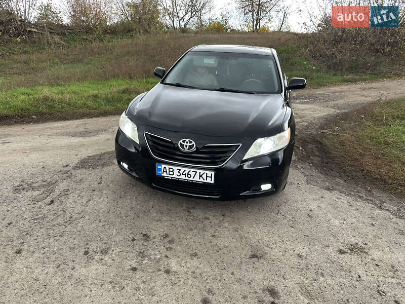 Седан Toyota Camry 2007 в Умані