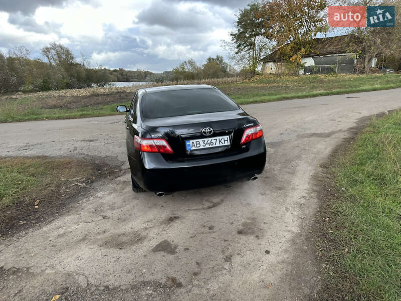 Седан Toyota Camry 2007 в Умані