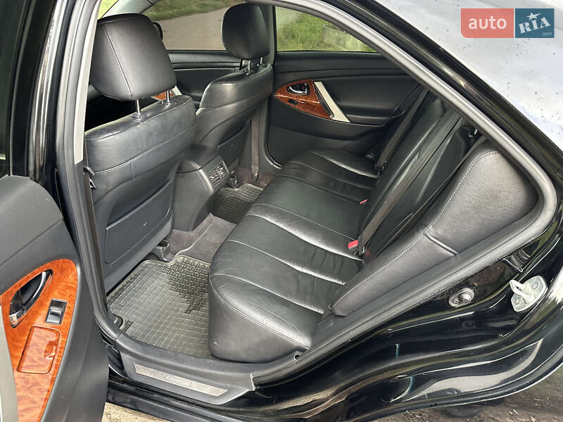 Седан Toyota Camry 2007 в Умані