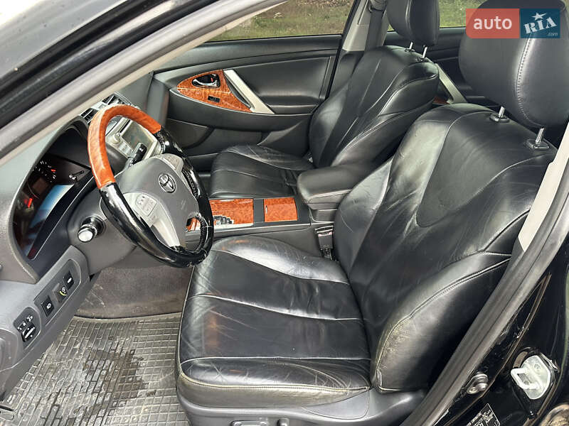 Седан Toyota Camry 2007 в Умані