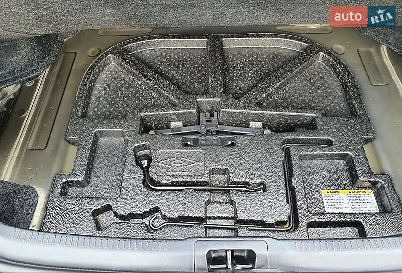 Седан Toyota Camry 2015 в Киеве