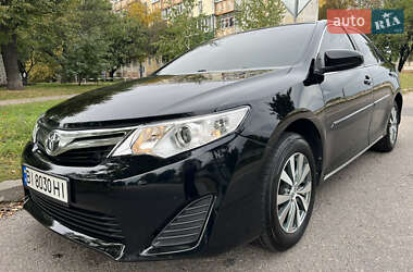 Седан Toyota Camry 2012 в Кременчуці