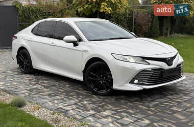 Седан Toyota Camry 2020 в Дніпрі