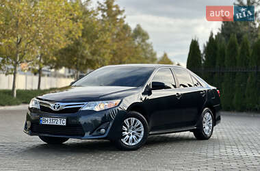 Седан Toyota Camry 2013 в 