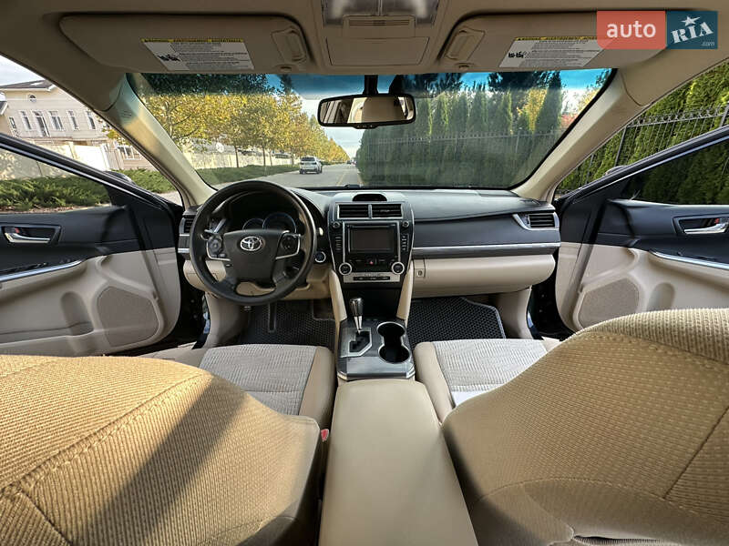 Седан Toyota Camry 2013 в Одесі