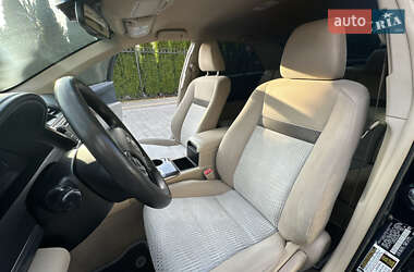 Седан Toyota Camry 2013 в 