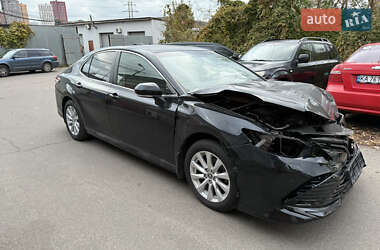 Седан Toyota Camry 2019 в 