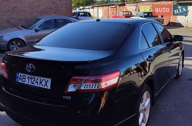Седан Toyota Camry 2010 в 