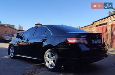 Седан Toyota Camry 2010 в 