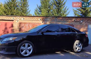 Седан Toyota Camry 2010 в 