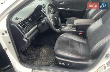 Седан Toyota Camry 2017 в 