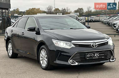 Седан Toyota Camry 2016 в 