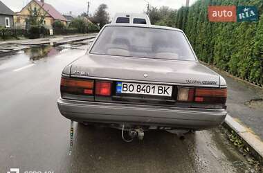 Седан Toyota Camry 1989 в 
