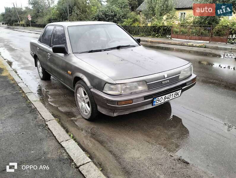 Седан Toyota Camry 1989 в Зорі фото 12 Седан Toyota Camry 1989 в Зорі