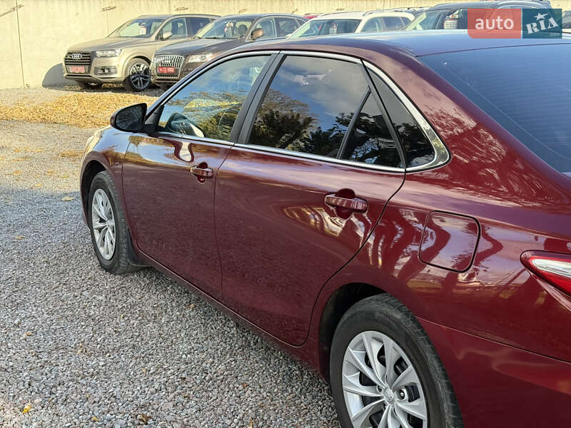 Седан Toyota Camry 2017 в Стрию