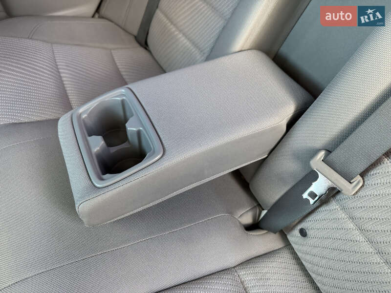 Седан Toyota Camry 2017 в Стрию