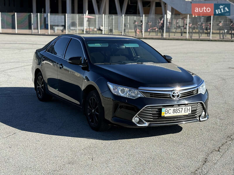 Седан Toyota Camry 2015 в Львове фото 2 Седан Toyota Camry 2015 в Львове