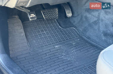Седан Toyota Camry 2015 в  фото 36 Седан Toyota Camry 2015 в