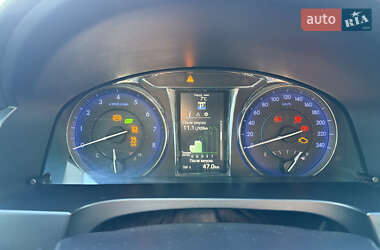 Седан Toyota Camry 2015 в  фото 39 Седан Toyota Camry 2015 в