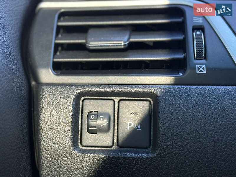 Седан Toyota Camry 2015 в Львове фото 42 Седан Toyota Camry 2015 в Львове