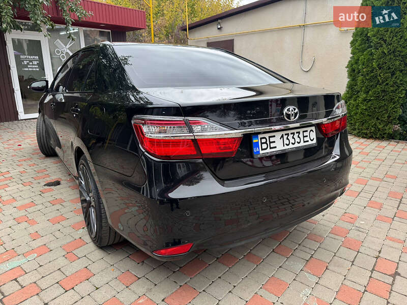 Седан Toyota Camry 2014 в Врадиевке