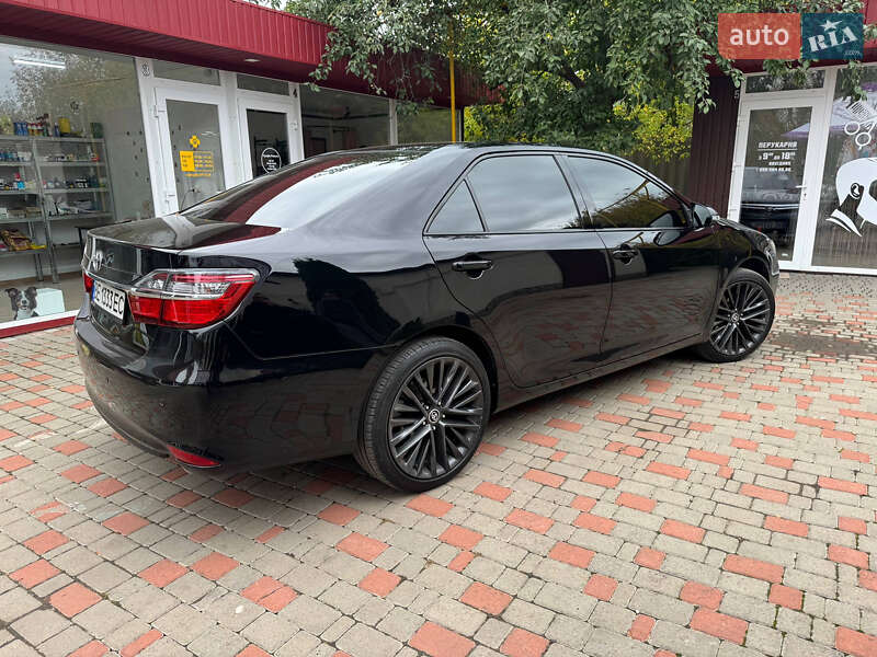 Седан Toyota Camry 2014 в Врадиевке