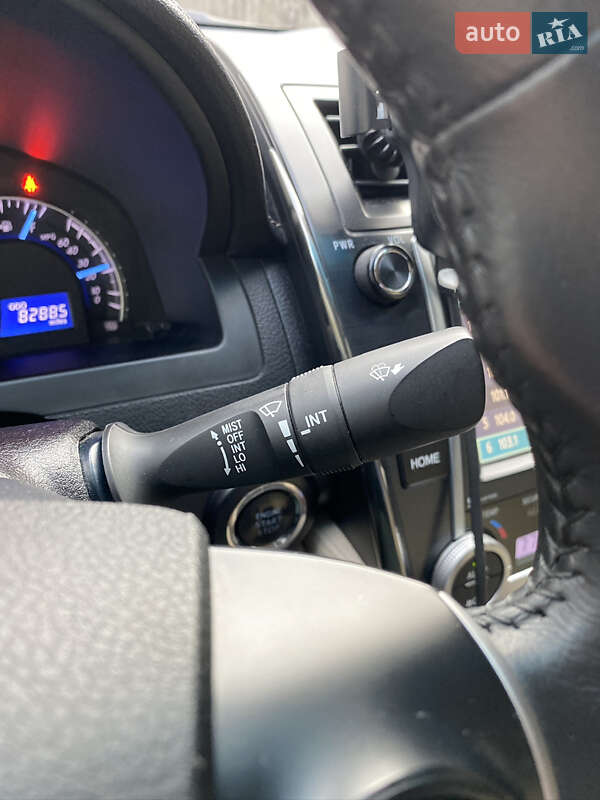 Седан Toyota Camry 2014 в Киеве