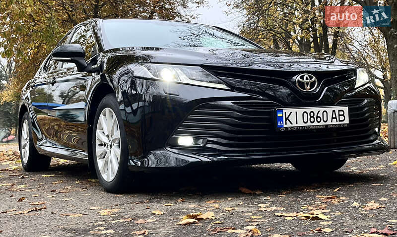 Седан Toyota Camry 2018 в Киеве фото 3 Седан Toyota Camry 2018 в Киеве